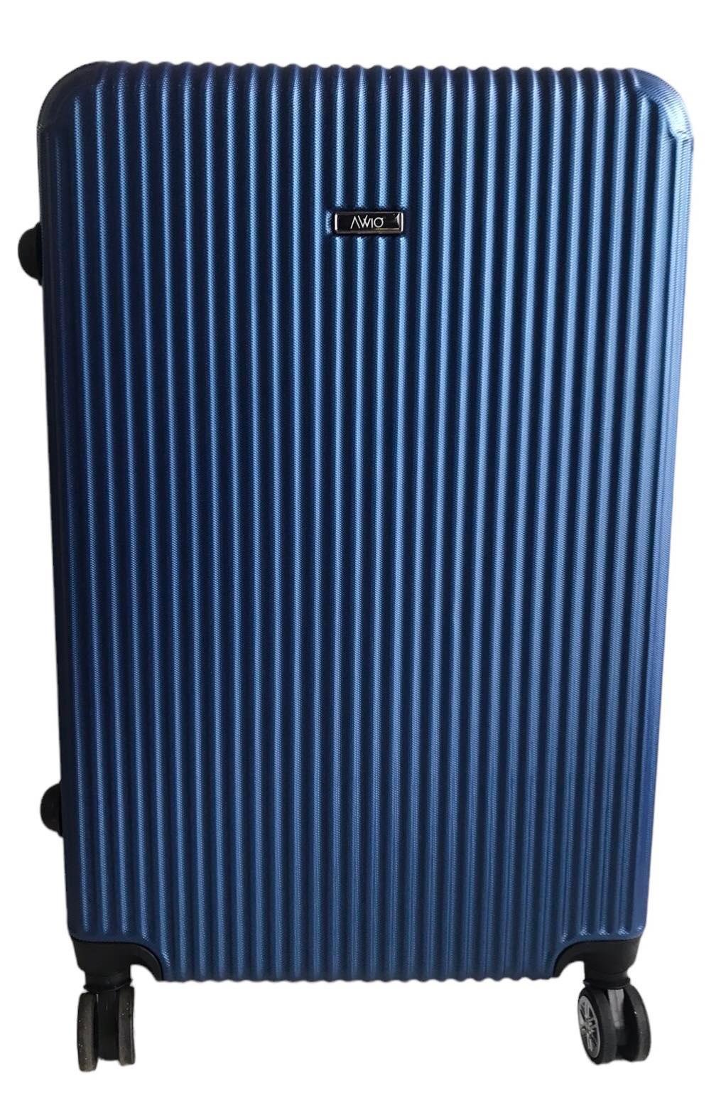 Чемодан большой пластиковый на 4-х колесах 404