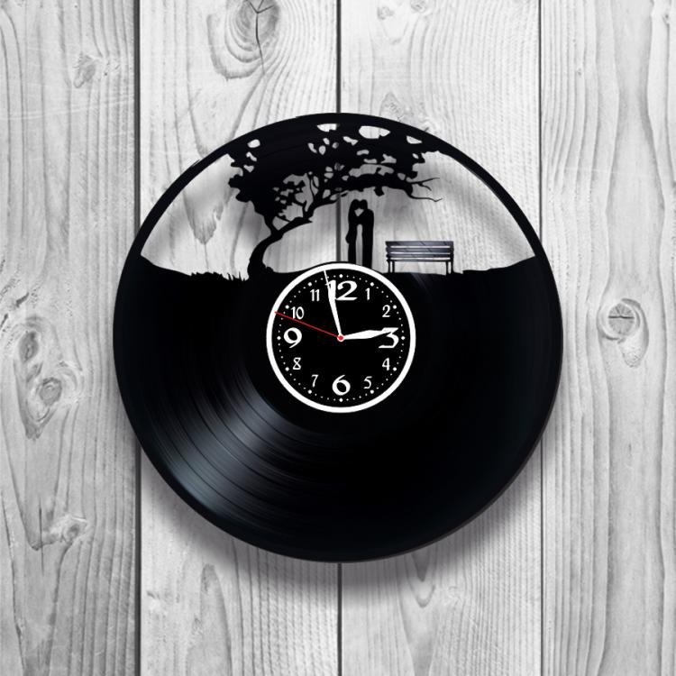Часы настенные Романтический стиль 0298 из виниловой пластинки
