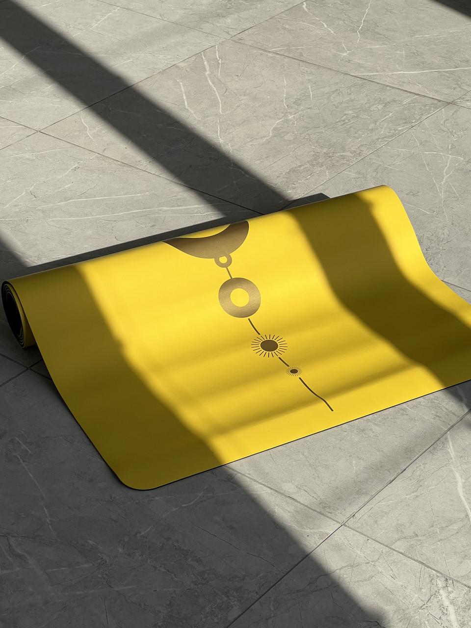 Коврик для йоги Lita Фазы луны PU премиальный каучуковый 183х68х0,5 см Желтый (13510844) - фото 3 Коврик для йоги Lita Фазы луны PU премиальный каучуковый 183х68х0,5 см Желтый (13510844) - фото 3