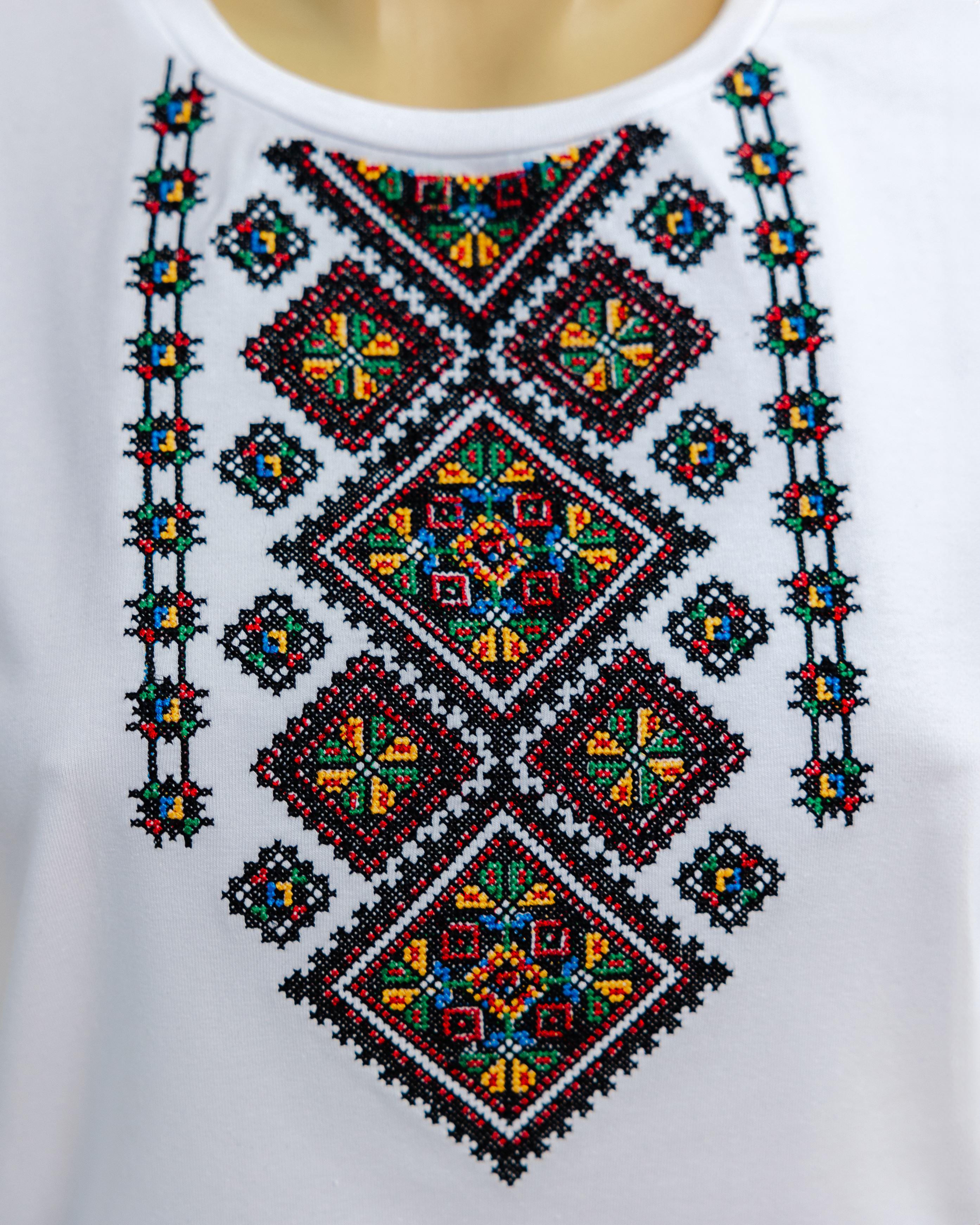 Футболка с вышивкой женская Елена S Белый (0002159) - фото 3