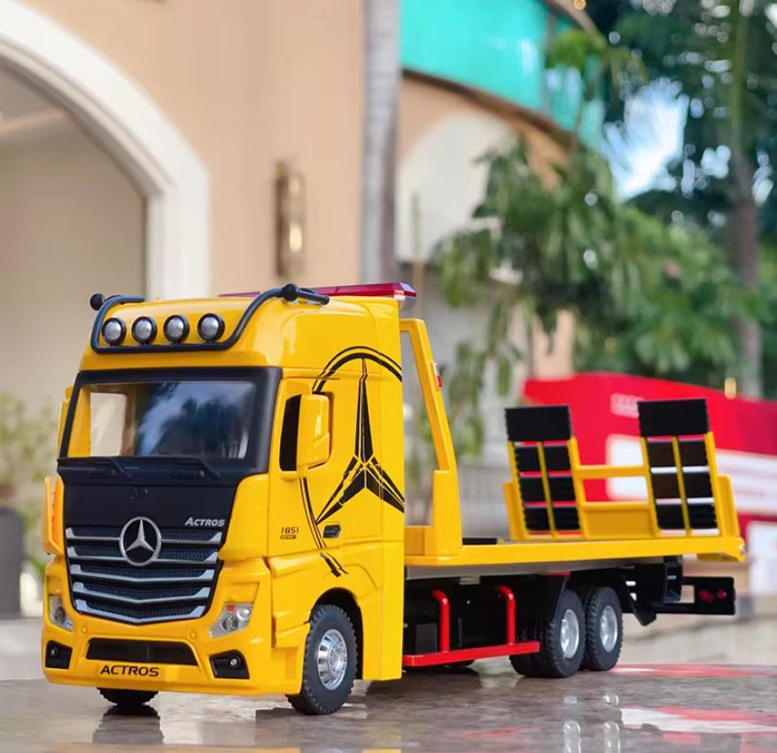 Масштабная модель автомобиля Mercedes Benz Actros (2317652080)