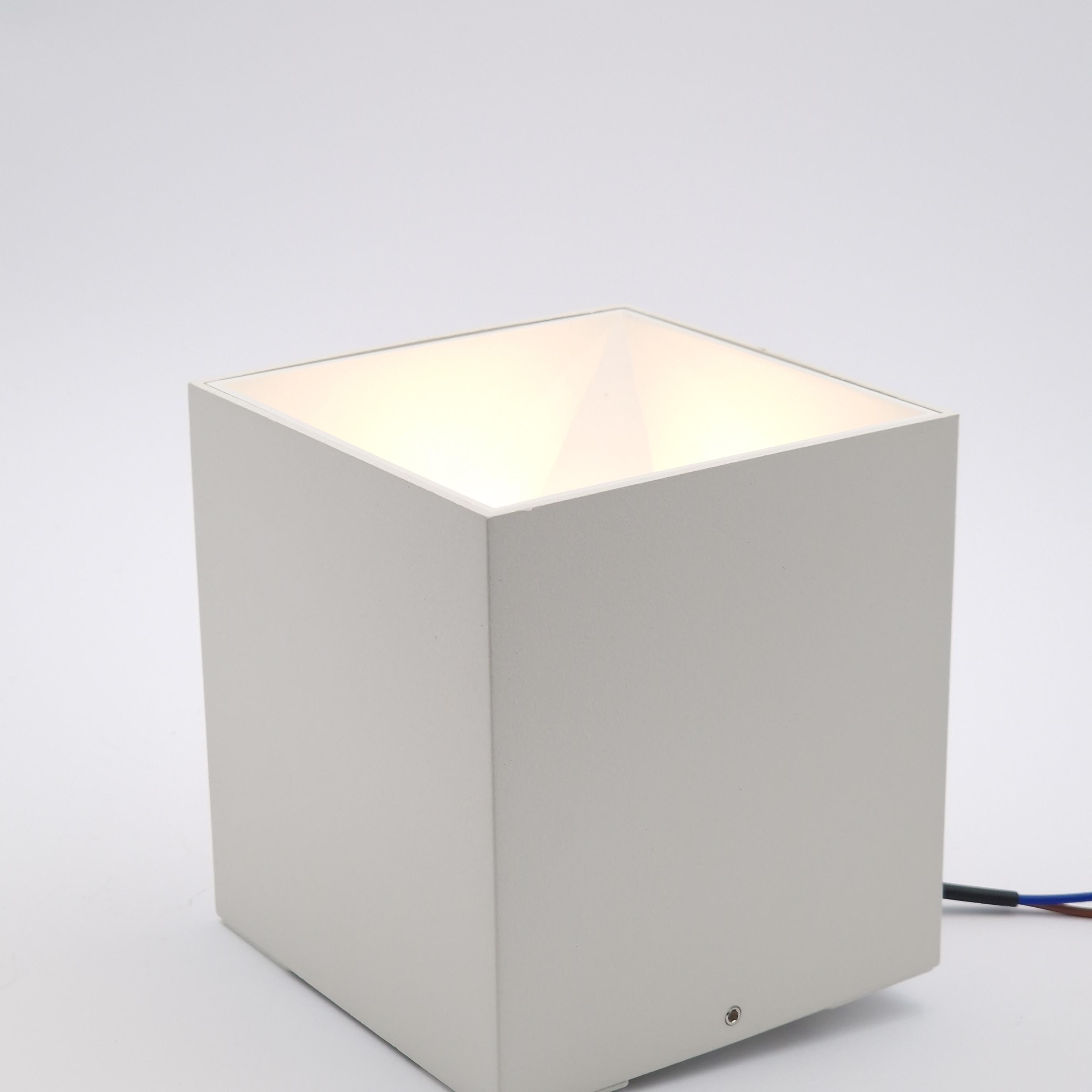 Светильник накладной Light Club 12 Вт 4000 К IP20 точечный Белый (LTR617BS-12-4-W) - фото 6 Светильник накладной Light Club 12 Вт 4000 К IP20 точечный Белый (LTR617BS-12-4-W) - фото 6