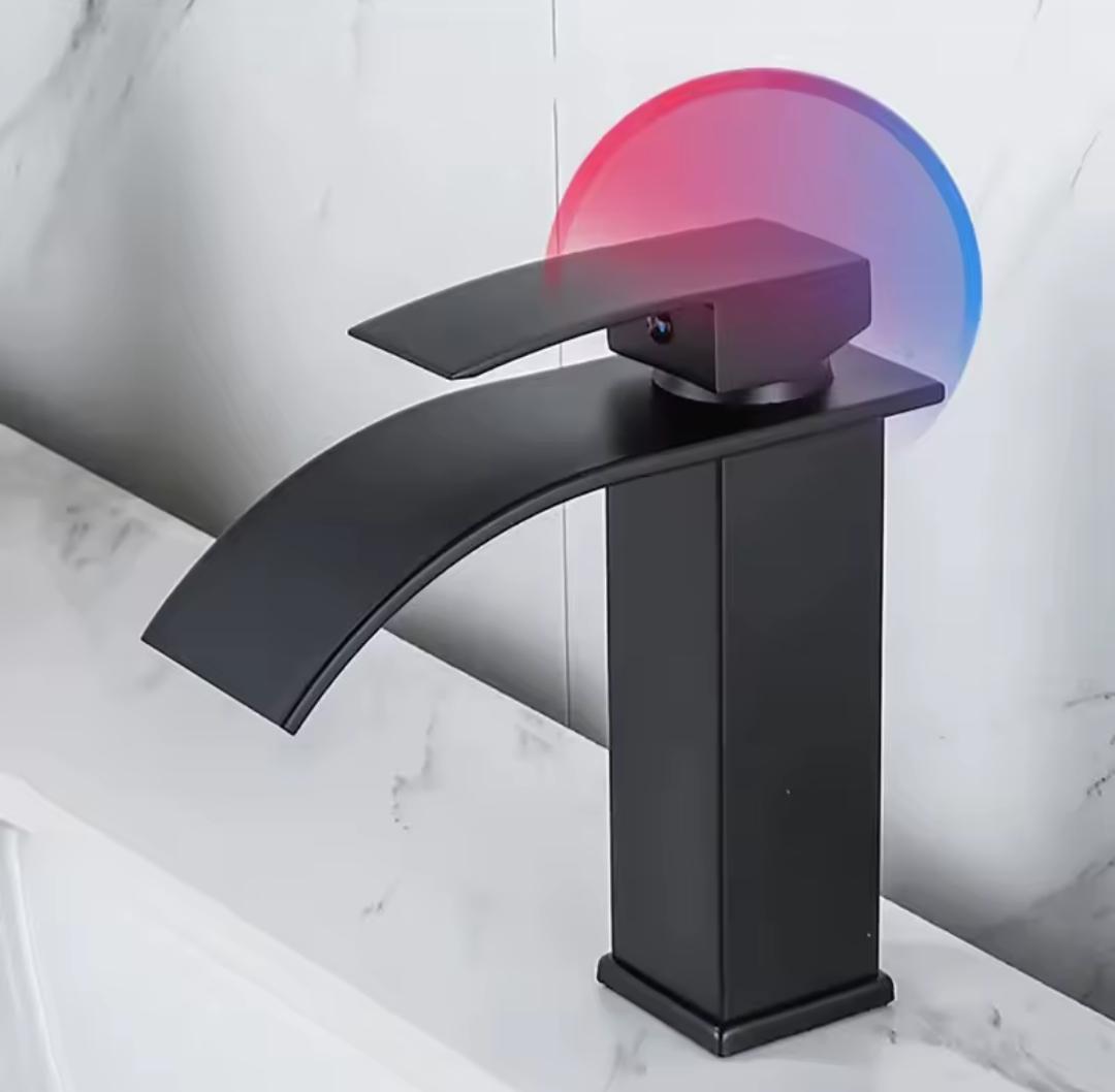 Смеситель для умывальника каскадный однорычажный Matte Black Edition Черный матовый - фото 6 Смеситель для умывальника каскадный однорычажный Matte Black Edition Черный матовый - фото 6