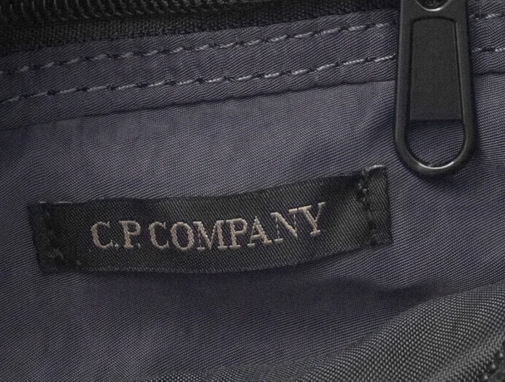 Сумка бананка нейлонова CP Company Чорний - фото 4 Сумка бананка нейлонова CP Company Чорний - фото 4