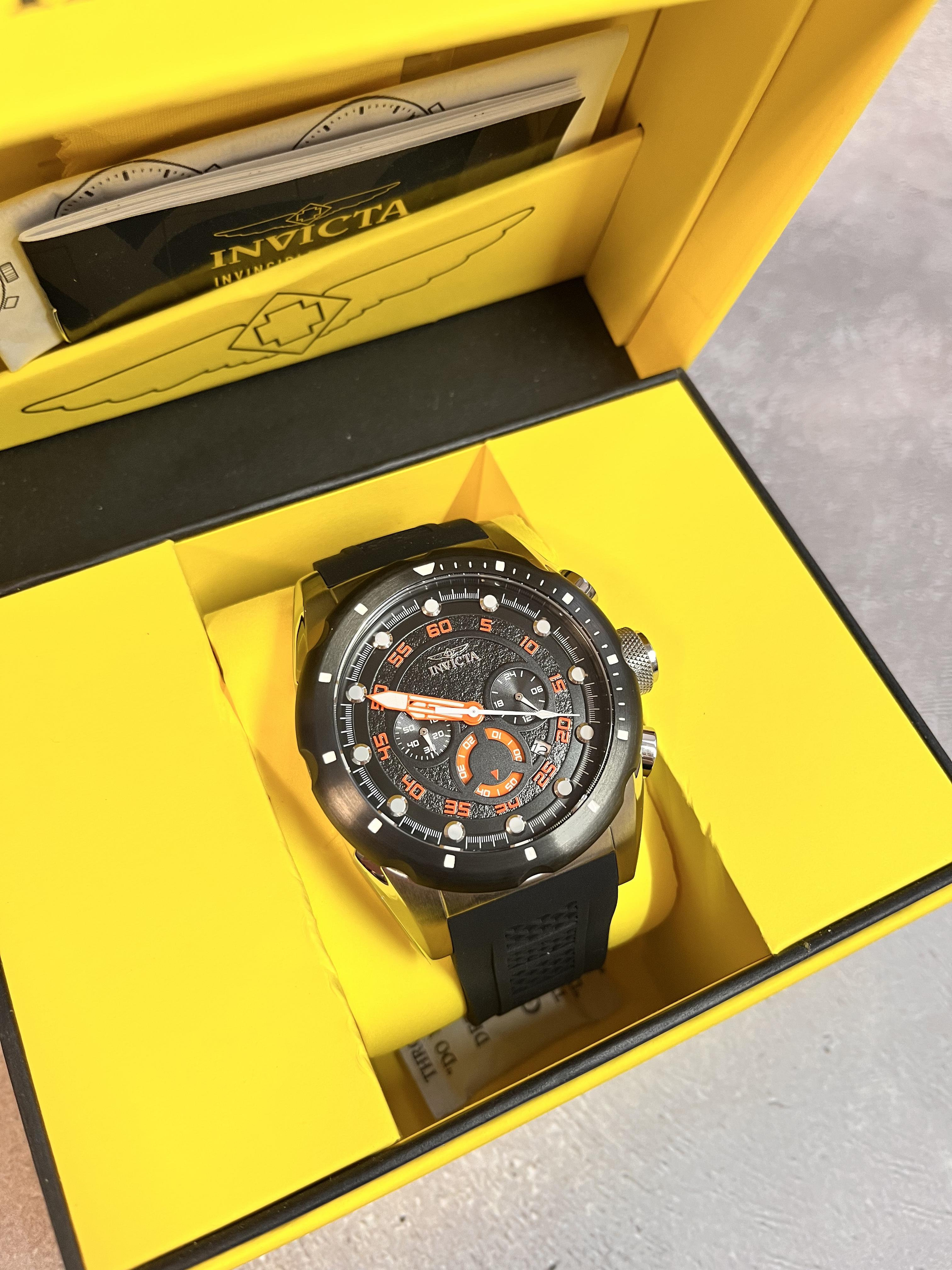 Invicta 20305 online