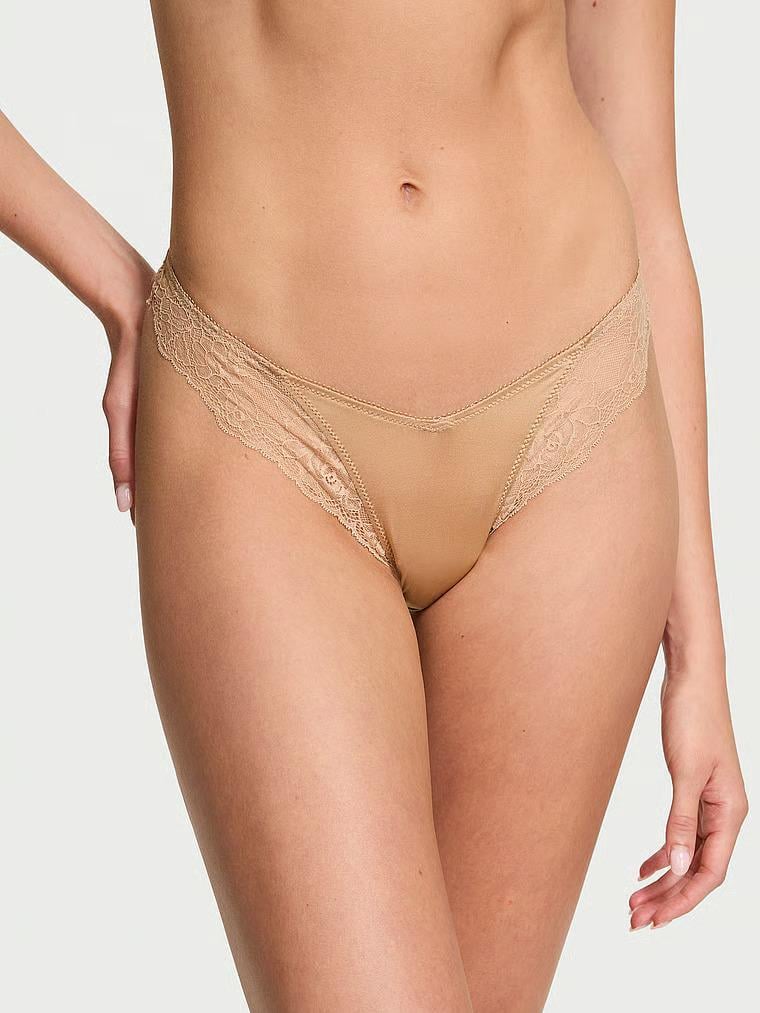 Трусики стринги Victoria's Secret Very Sexy Rose Lace-Trim High-Leg Thong Panty S Бежевый (26921259) Трусики стринги Victoria's Secret Very Sexy Rose Lace-Trim High-Leg Thong Panty S Бежевый (26921259)