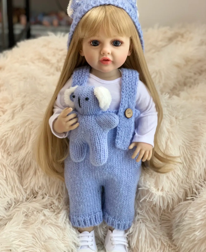 Кукла Reborn Олеся винил-силиконовая с соской/бутылочкой/игрушкой 55 см (1675789146) - фото 3 Кукла Reborn Олеся винил-силиконовая с соской/бутылочкой/игрушкой 55 см (1675789146) - фото 3