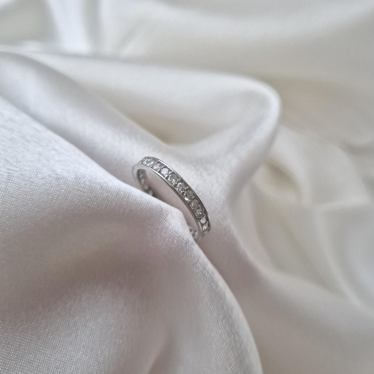 Каблучка доріжка з білими каменями срібло 925 проби родоване 2,20 г р. 19 (1876рк) - фото 3 Каблучка доріжка з білими каменями срібло 925 проби родоване 2,20 г р. 19 (1876рк) - фото 3