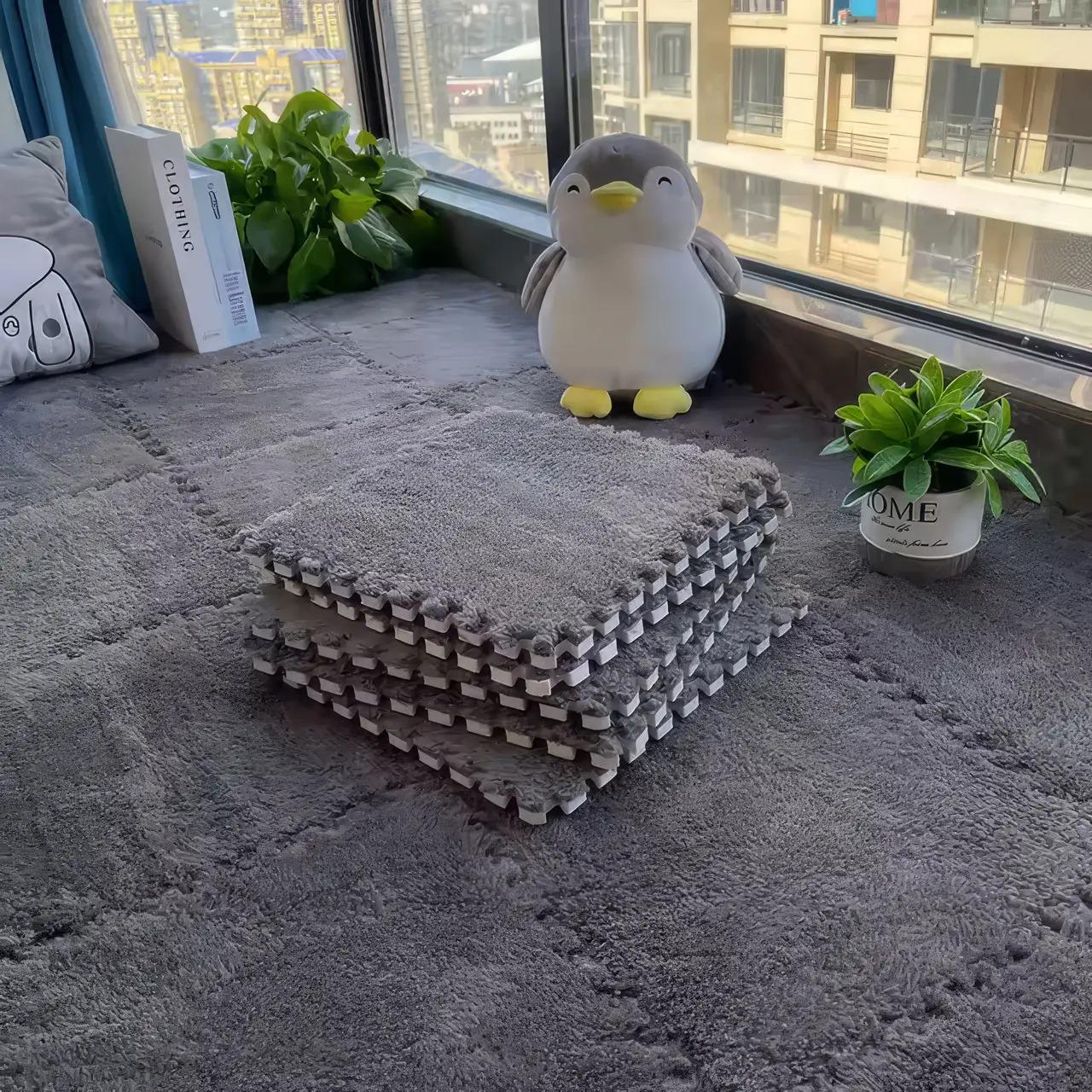 Коврик-пазл антискользящий из пены и плюшевым ворсом 1 шт. 30х30 см Grey - фото 1