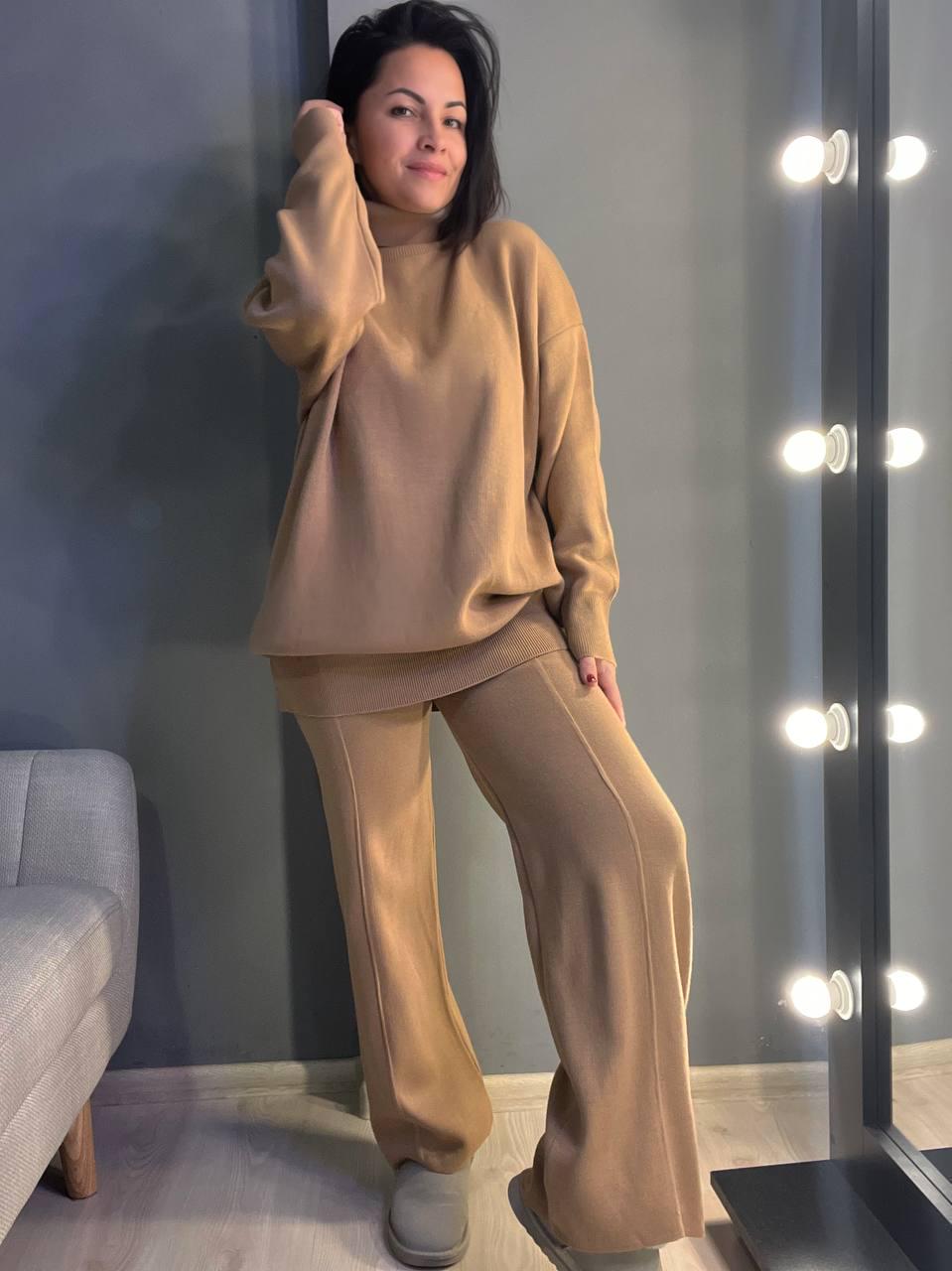 Костюм жіночий MY FASHION 202401-101 брюки зі стрілкою шнурок та светр OS Карамель (888)