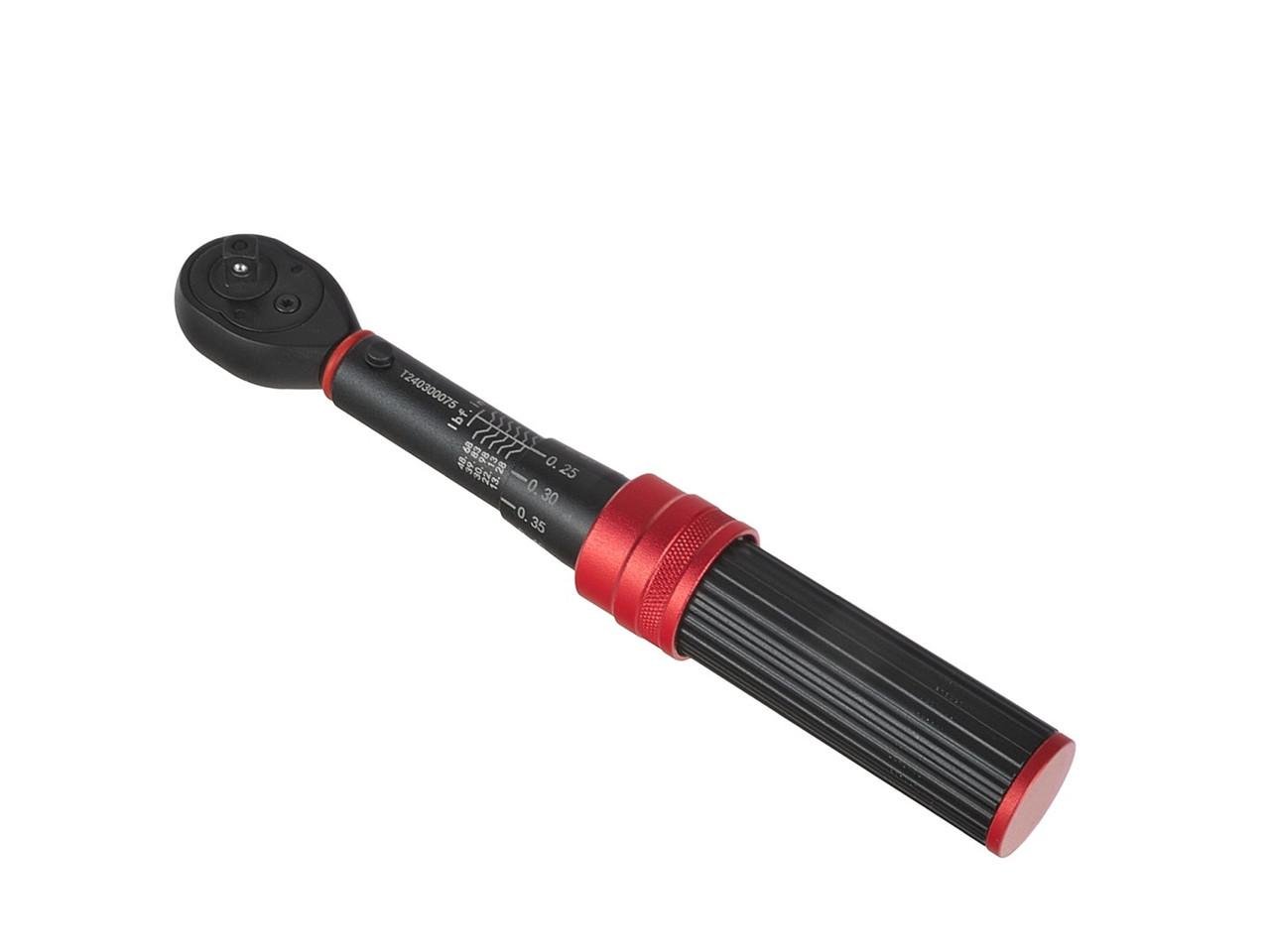 Ключ динамометриичний Tvardy 1/4 1- 6 Nm з хромомолібденової сталі Cr-Mo SCM440 твердістю 49HRC 6 210 мм (T00255) Ключ динамометриичний Tvardy 1/4 1- 6 Nm з хромомолібденової сталі Cr-Mo SCM440 твердістю 49HRC 6 210 мм (T00255)