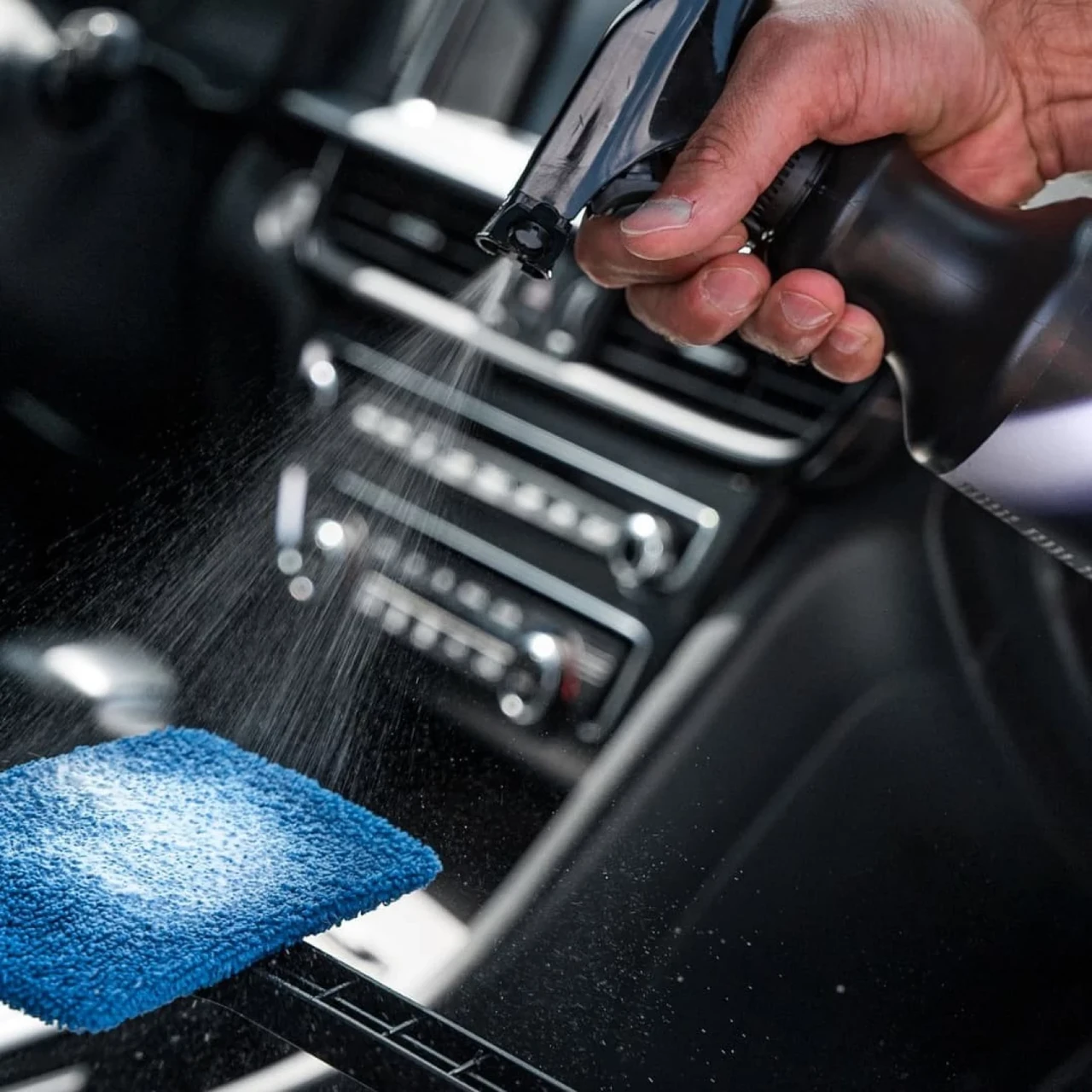 Щітка K2 для очищення скла мікрофібра з ручкою 360 мм - фото 2 Щітка K2 для очищення скла мікрофібра з ручкою 360 мм - фото 2