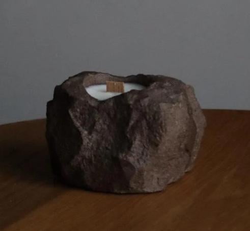 Аромасвеча из натурального камня и соевого воска M Красный песчаник (25760342)