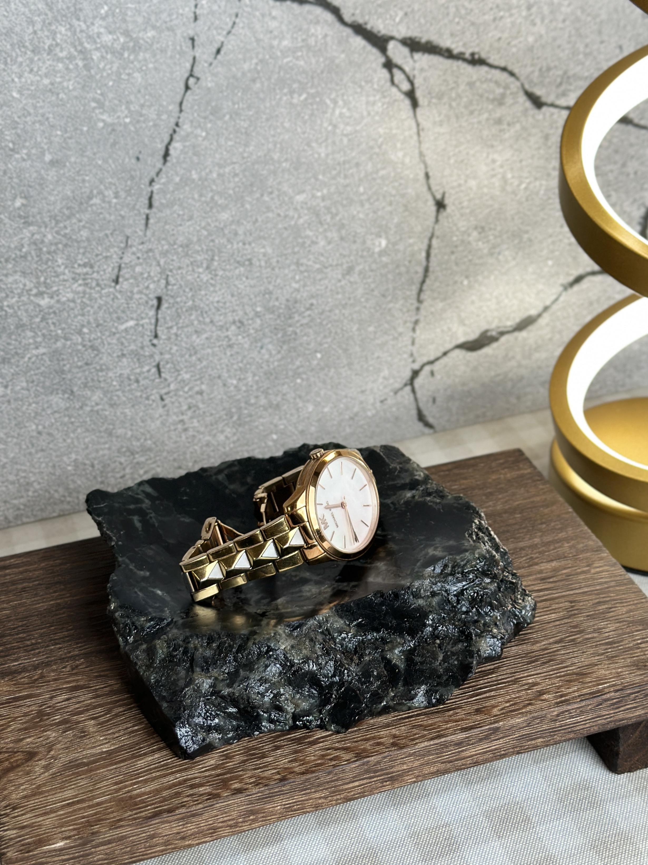 Мильниця з натурального каменю лабрадориту 10-14х10 см