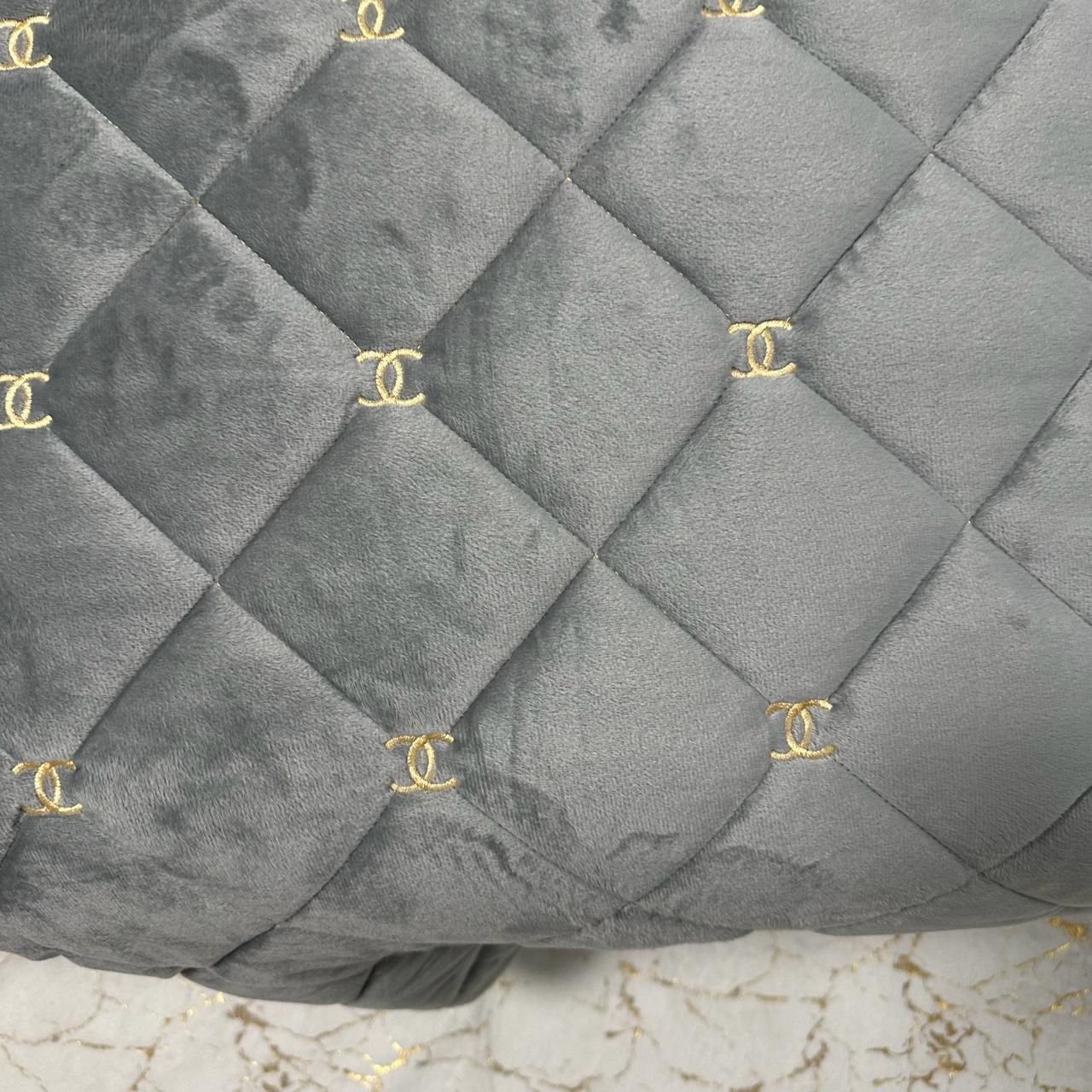 Покрывало на кровать велюровое полуторное 150x210 см Светло-серый (28821652) - фото 6 Покрывало на кровать велюровое полуторное 150x210 см Светло-серый (28821652) - фото 6