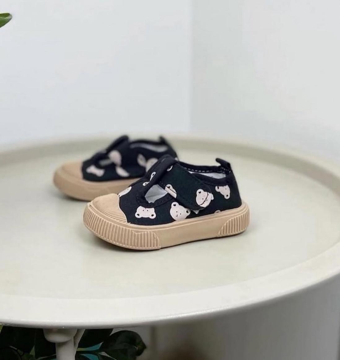 Кросівки дитячі р. 19 Чорний (865) Кросівки дитячі р. 19 Чорний (865)