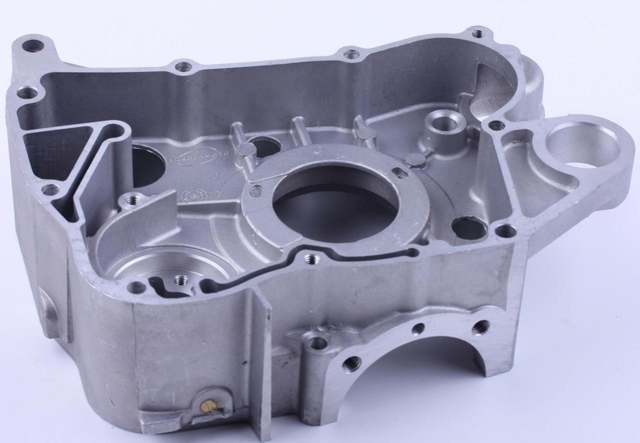 Картер AMG 2 4T GY6 125/150 152QMI/157QMJ правый (2177184880)