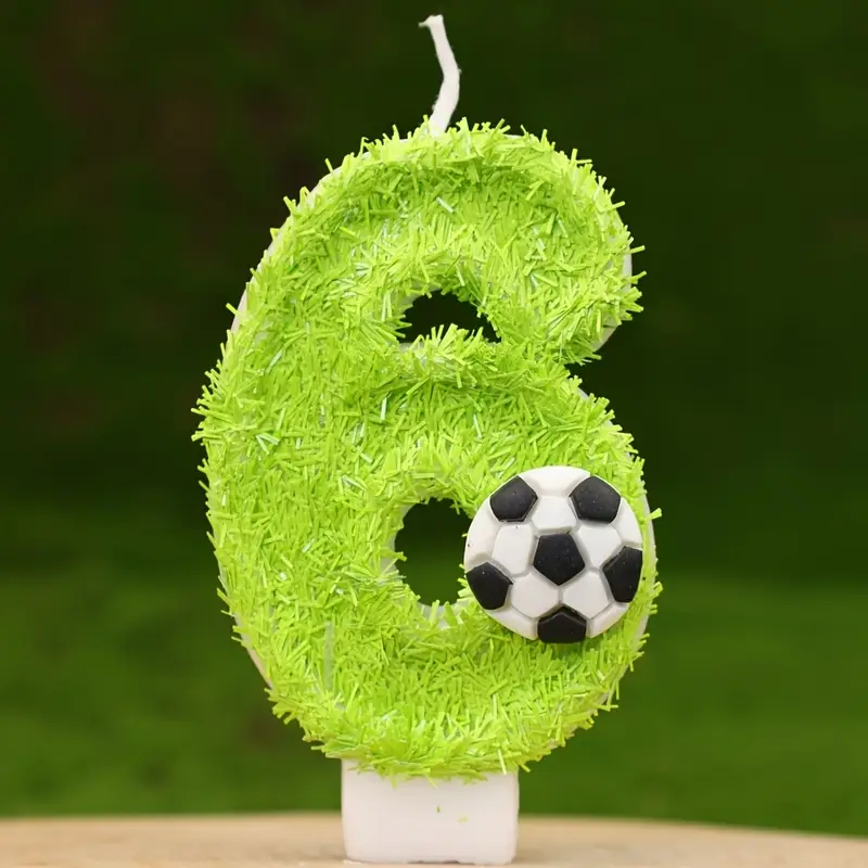 Свеча 3D Зеленая трава с футбольным мячом цифра 6 (24985646)