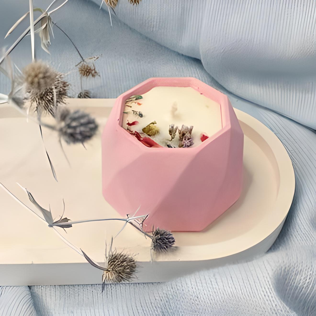 Свеча натуральная HandMade Клубника со сливками (36-90) Свеча натуральная HandMade Клубника со сливками (36-90)