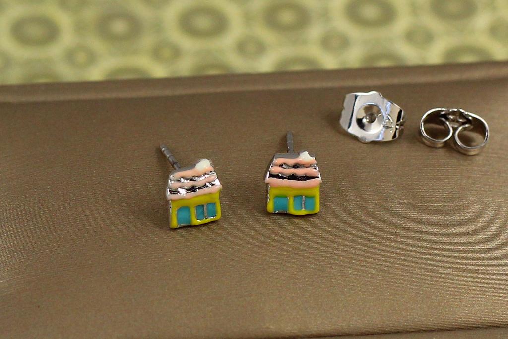 Серьги гвоздики Xuping Jewelry Домик с эмалью 8 мм Серебристый