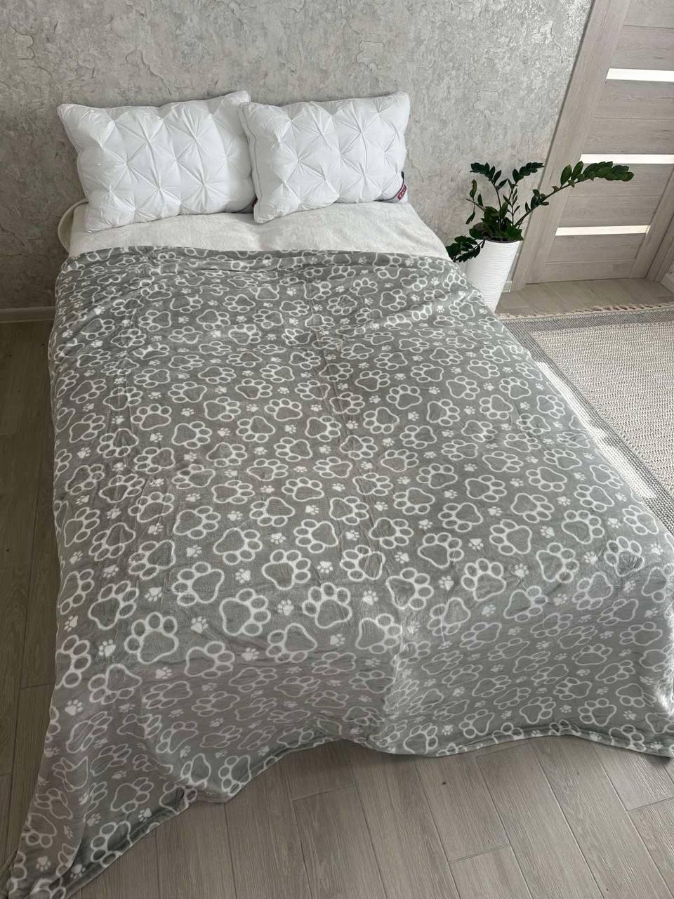 Плед велюровый Лапки евро 200x220 см Серый (Д-al-dev-006) Плед велюровый Лапки евро 200x220 см Серый (Д-al-dev-006)