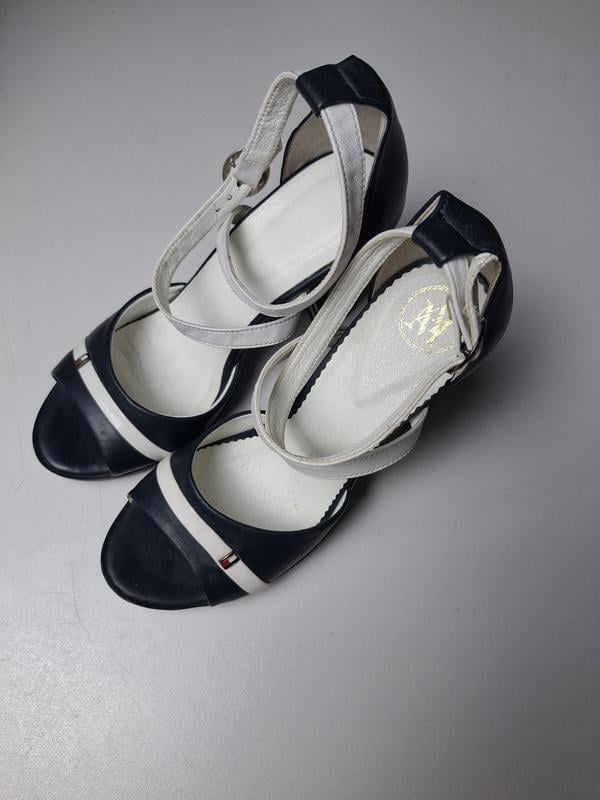 Босоніжки жіночі AM Shoe Company шкіряні 37-24 см Синій (bn)