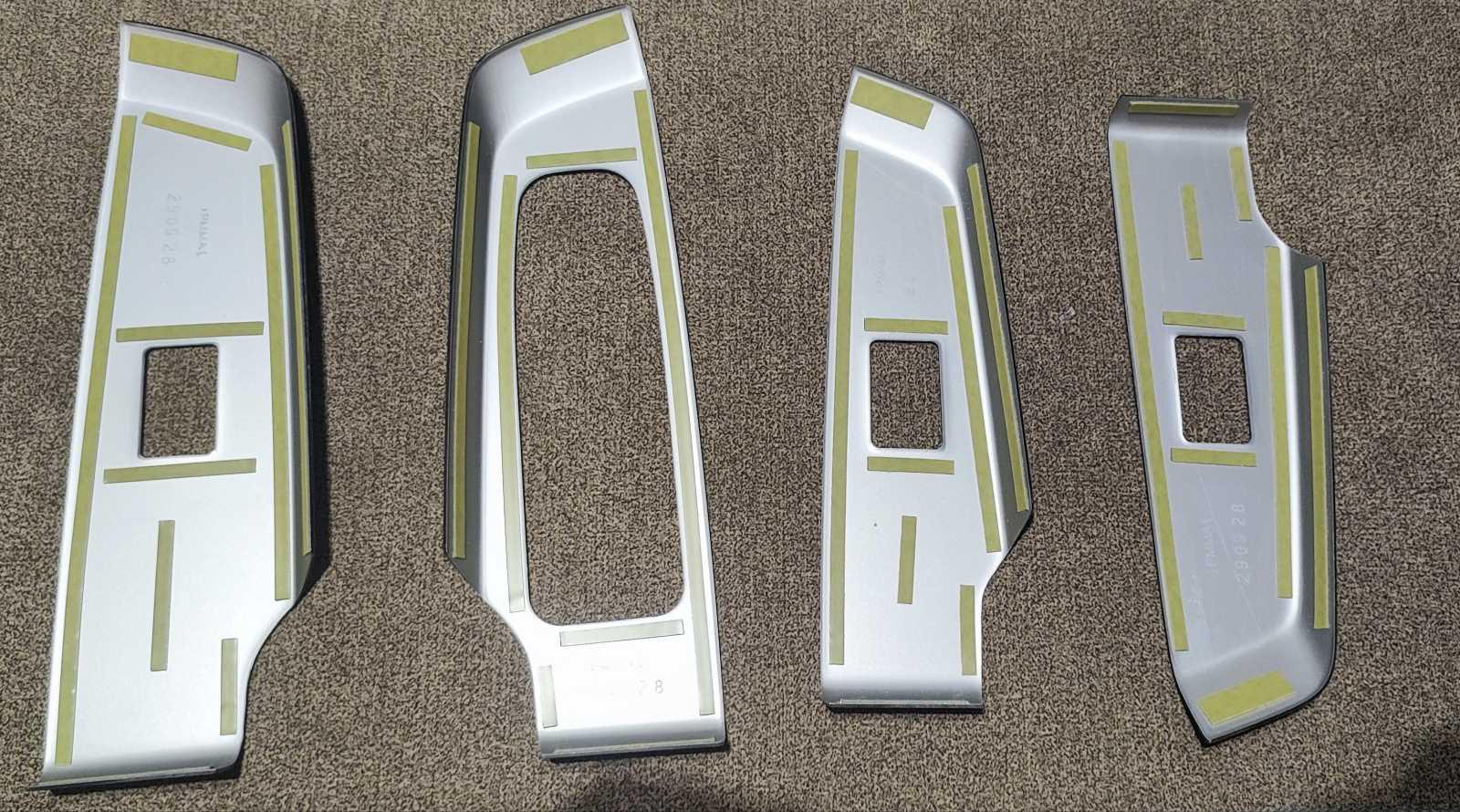 Накладки на підлокітники Mitsubishi Outlander 4 2022-2025 MZ360685EX 4 шт. Карбон (27455795) - фото 4 Накладки на підлокітники Mitsubishi Outlander 4 2022-2025 MZ360685EX 4 шт. Карбон (27455795) - фото 4