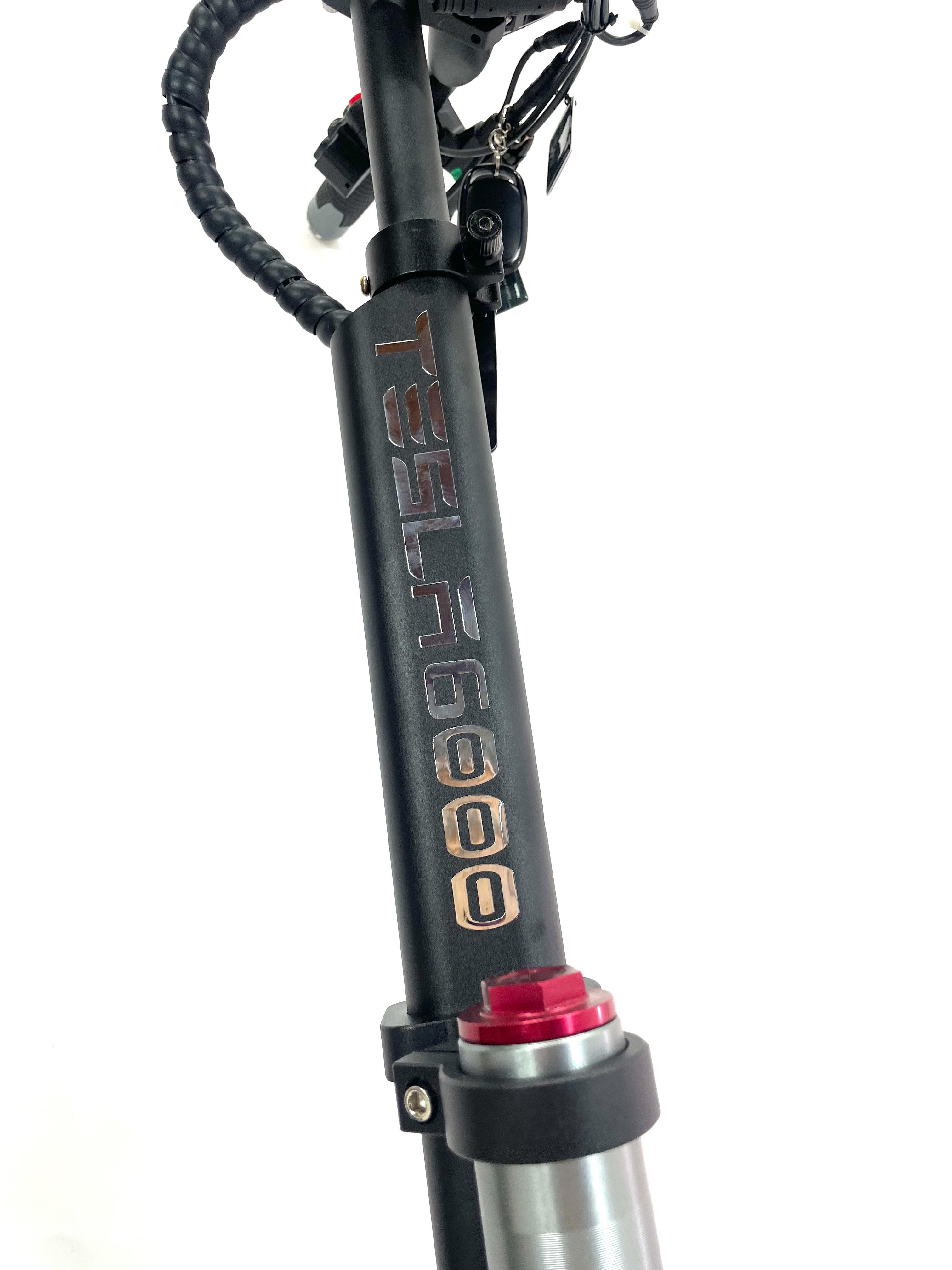 Електросамокат TESLA 6000 з NFC-ключем 3000W х2 60V 36Ah (СТ-6000) - фото 6 Електросамокат TESLA 6000 з NFC-ключем 3000W х2 60V 36Ah (СТ-6000) - фото 6