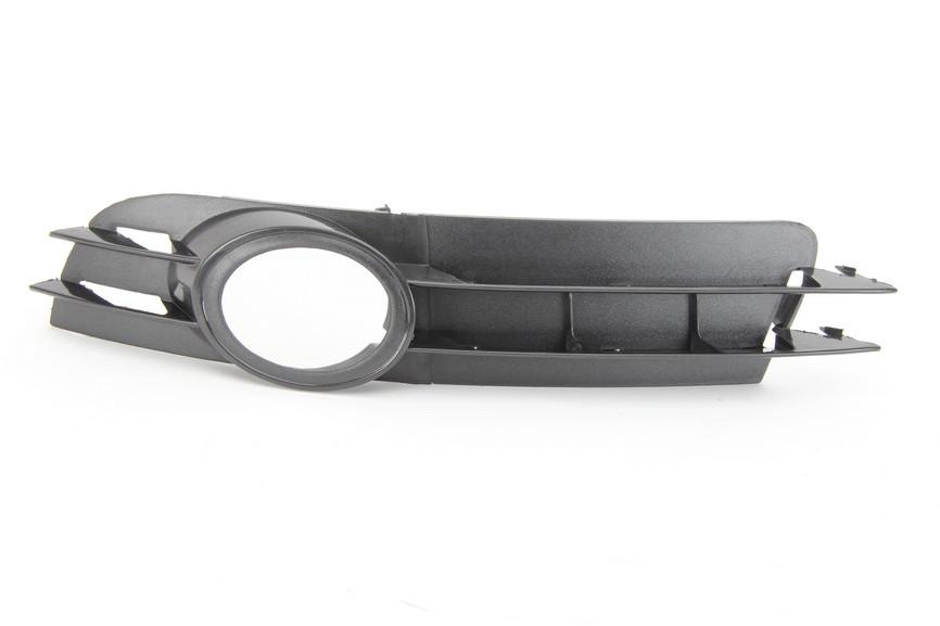 Решетка бампера AVTM Audi A6 05-08 левая (1204 993)