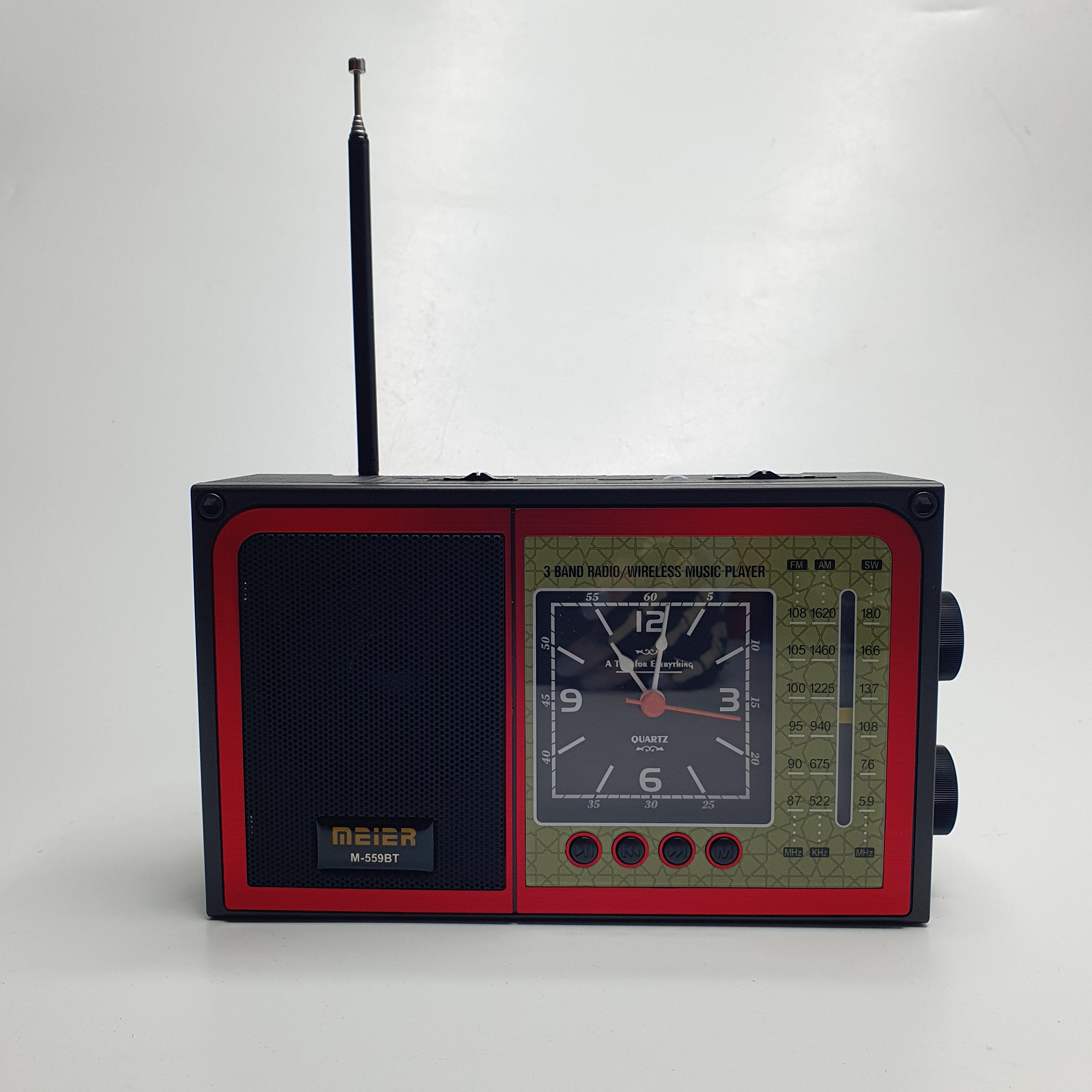 Радіоприймач акумуляторний з годинником та ліхтариком у ретро стилі M-559BT