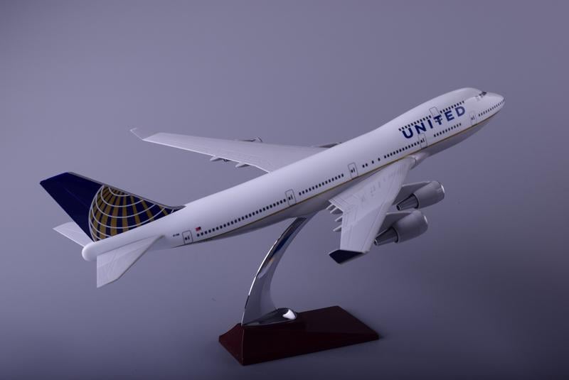 Колекційна модель літака Shantou Tongde Boeing 747 United Airlines 47 см