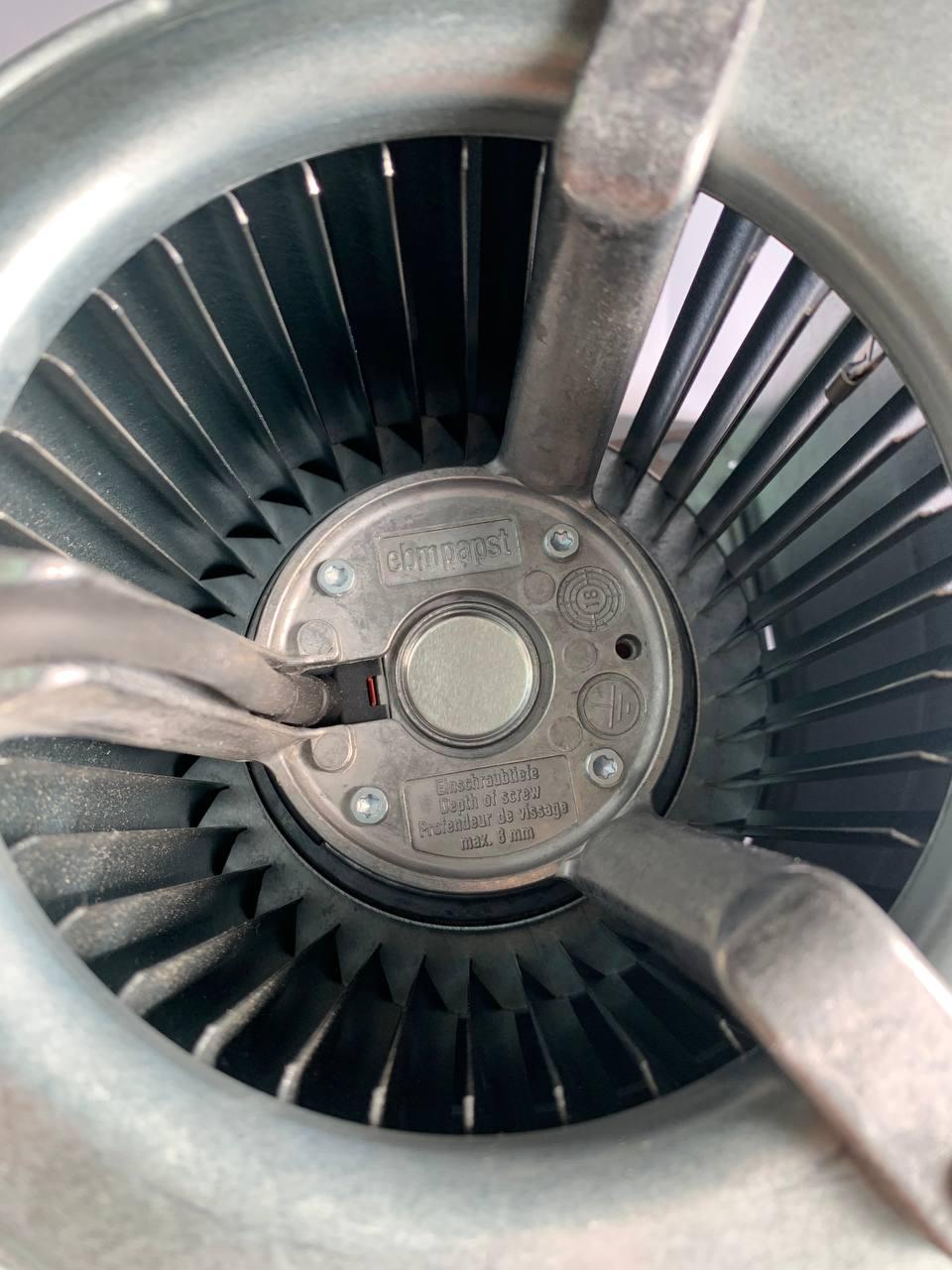 Центробежный вентилятор Ebmpapst D2E133-AM52-C2 - фото 2 Центробежный вентилятор Ebmpapst D2E133-AM52-C2 - фото 2