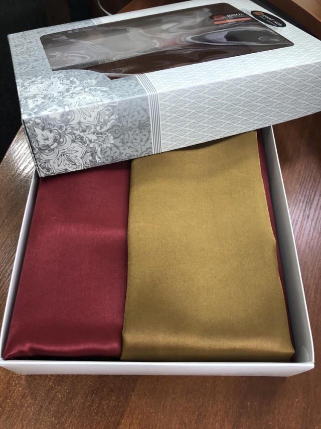 Комплект постільної білизни Moka Textile євро та додаткові 2 наволочки 50х70 см/70х70 см Бордовий/Бронзовий (2392427011) - фото 4 Комплект постільної білизни Moka Textile євро та додаткові 2 наволочки 50х70 см/70х70 см Бордовий/Бронзовий (2392427011) - фото 4