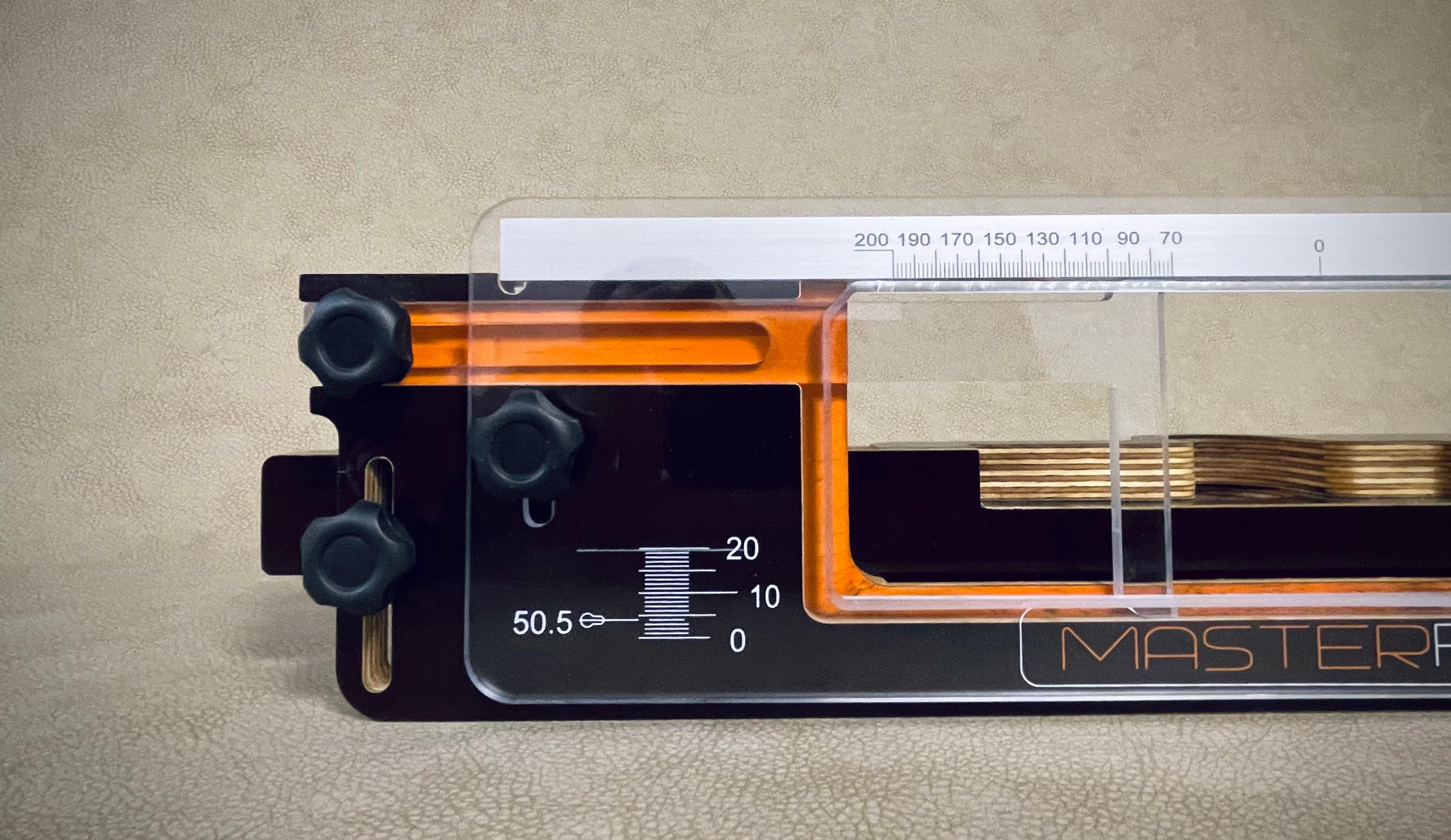 Шаблон для врезки замков и петель универсальный MasterFOX (sh-01) - фото 3 Шаблон для врезки замков и петель универсальный MasterFOX (sh-01) - фото 3