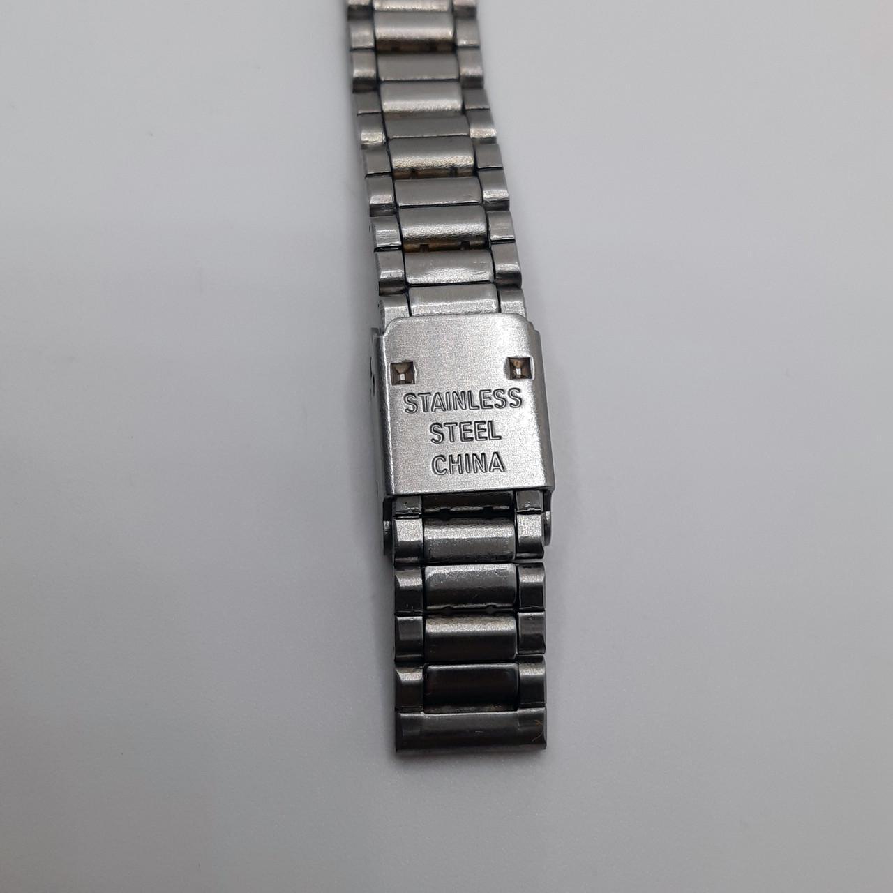 Наручний годинник Q&Q кварцовий металевий ремінець (Q695J404) - фото 6 Наручний годинник Q&Q кварцовий металевий ремінець (Q695J404) - фото 6