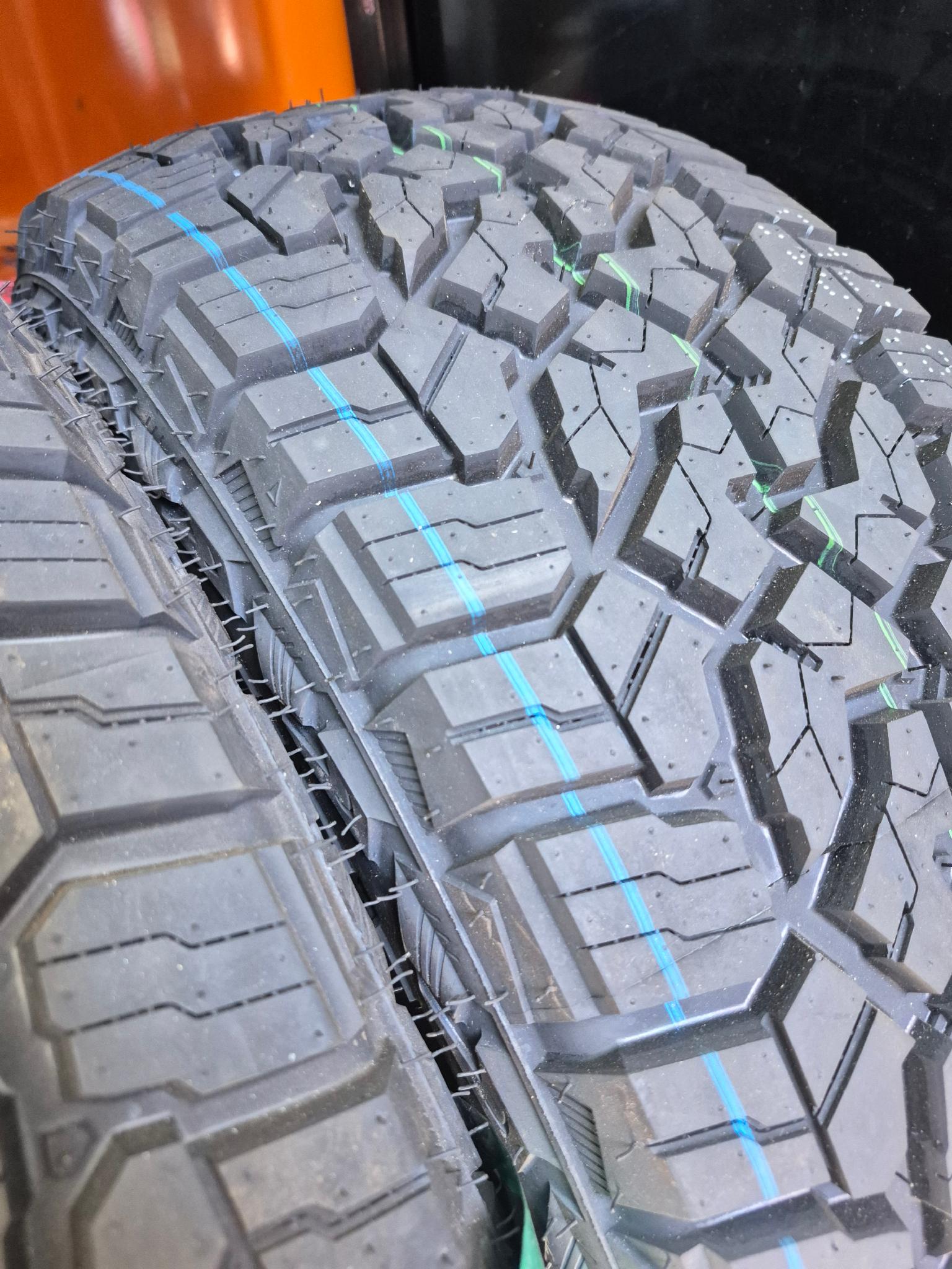 Автошины Comforser 195/75 R16C 10PR 110/108R CF1100 A/T всесезонные - фото 4 Автошины Comforser 195/75 R16C 10PR 110/108R CF1100 A/T всесезонные - фото 4