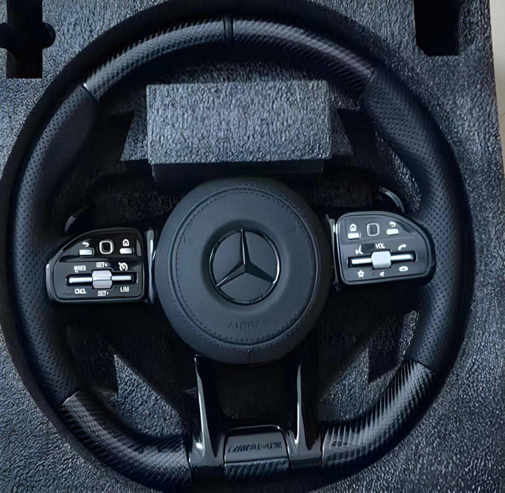 Руль AMG-Style для AMG Карбон черные кнопки GBT для Mercedes CL-class C216 2006-2014 гг. Черный Руль AMG-Style для AMG Карбон черные кнопки GBT для Mercedes CL-class C216 2006-2014 гг. Черный