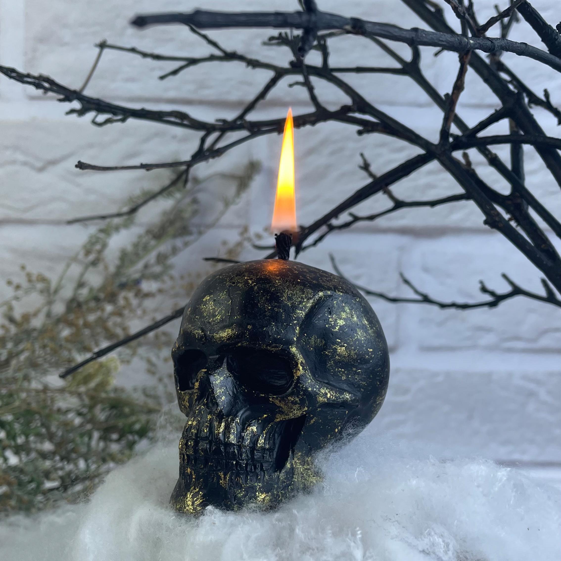 Свеча восковая Череп Золотой (719)