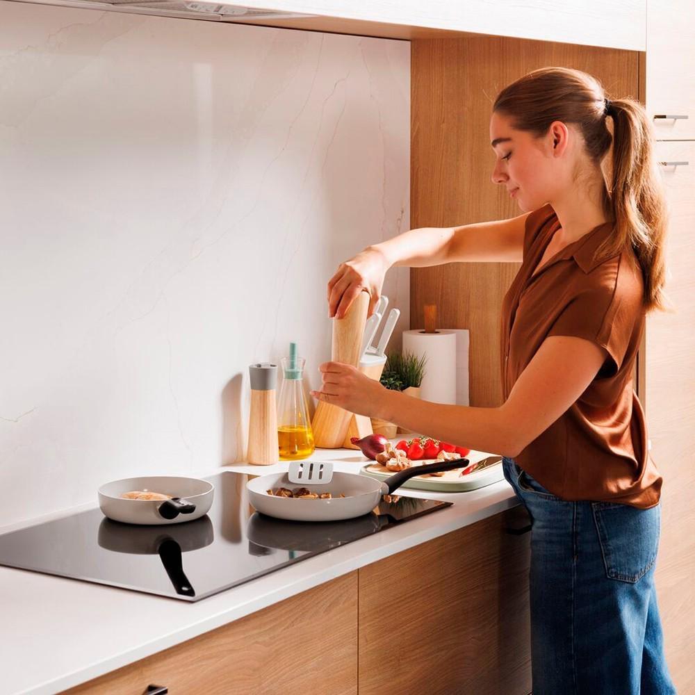 Набор сковородок BergHOFF Leo Glints Spirit 2 пр. (3950613) - фото 3 Набор сковородок BergHOFF Leo Glints Spirit 2 пр. (3950613) - фото 3