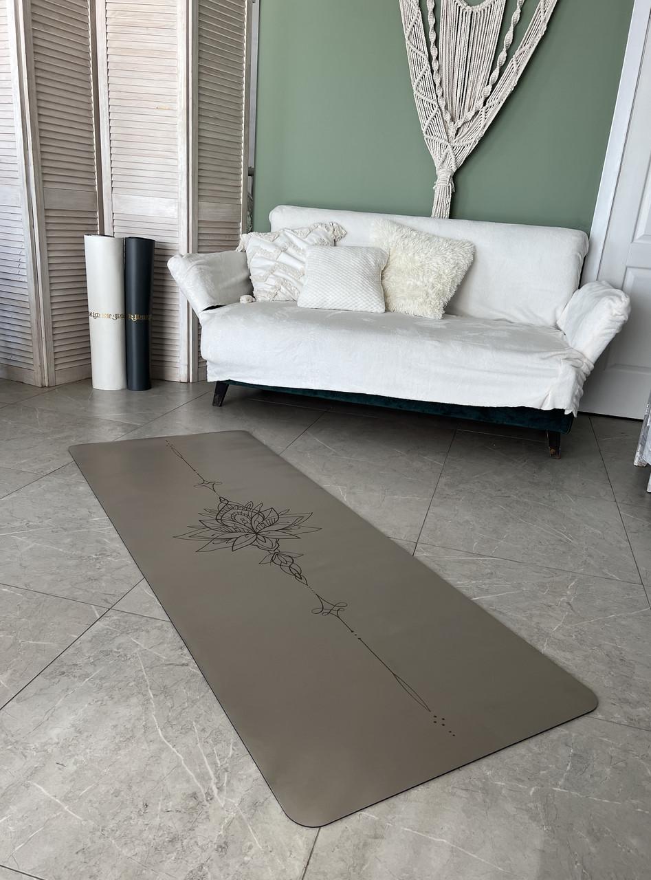 Коврик для йоги каучуковый PU с лотосом 183х68х0,5 см Бежевый (13510835) - фото 2 Коврик для йоги каучуковый PU с лотосом 183х68х0,5 см Бежевый (13510835) - фото 2