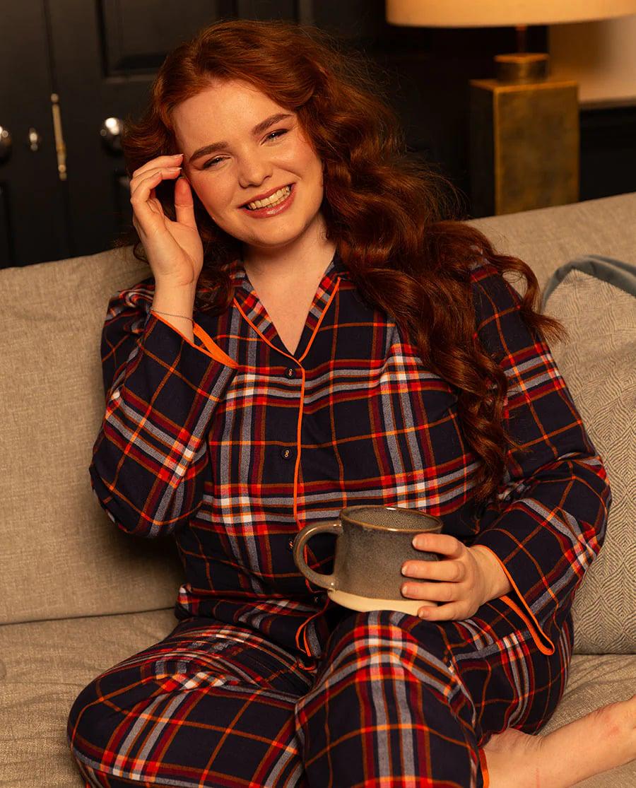 Пижама женская жакет с длинным рукавом и брюки CYBERJAMMIES Taylor 0374/0375 20 в клетку 3XL Синий (24020)