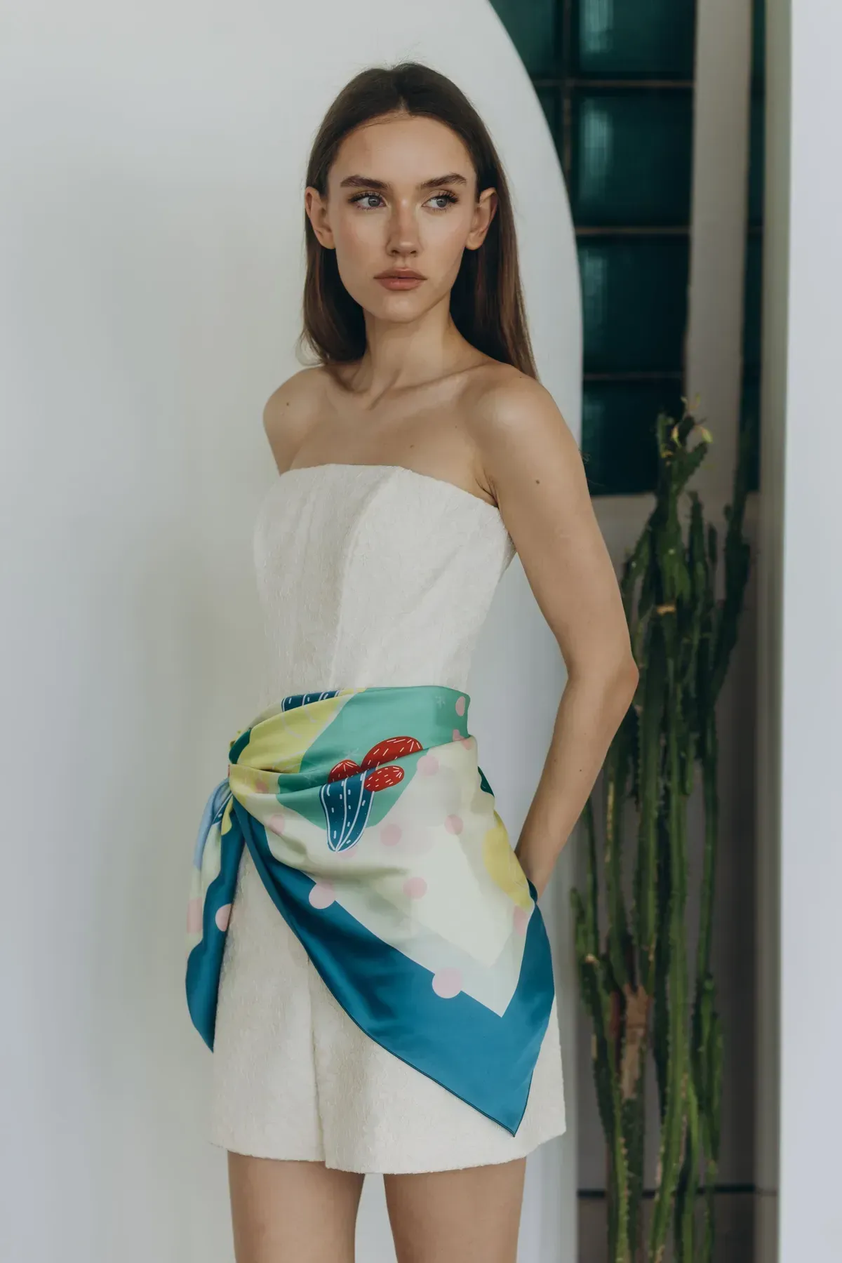 Платок Кактус шелковый односторонняя печать 55х55 см Разноцветный (27581347) - фото 7 Платок Кактус шелковый односторонняя печать 55х55 см Разноцветный (27581347) - фото 7