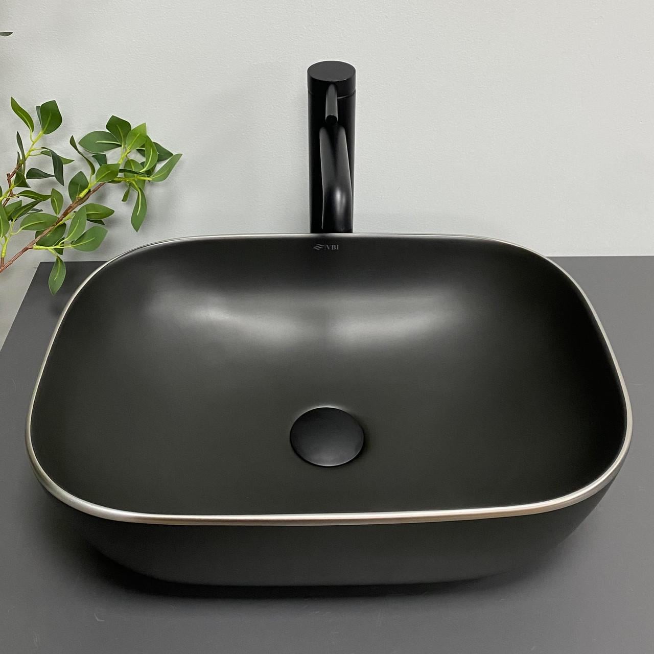 Умывальник накладной VBI RAVENNA Black matt SILVER EDGE (2958592031) Умывальник накладной VBI RAVENNA Black matt SILVER EDGE (2958592031)