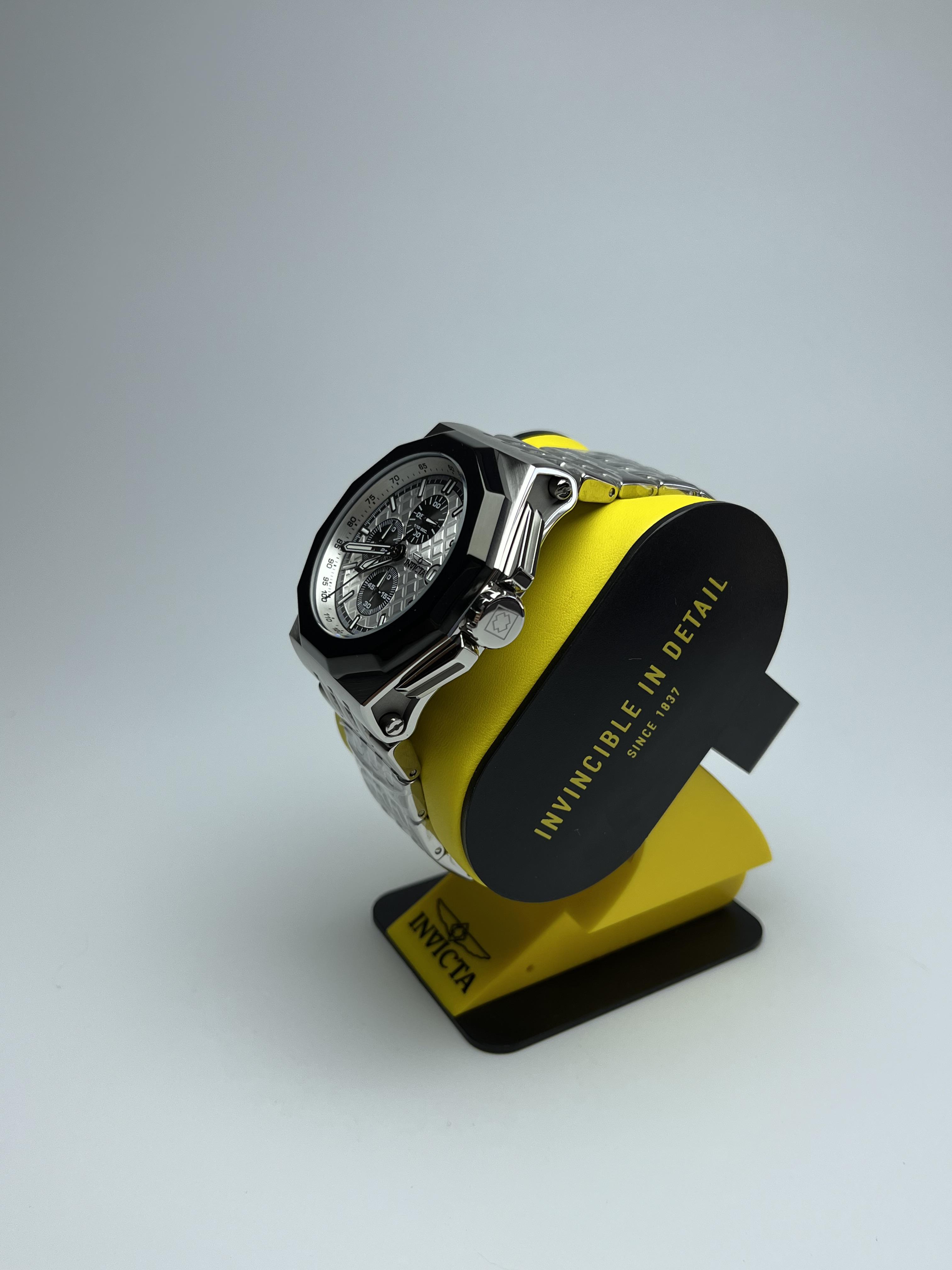 Наручний годинник чоловічий Invicta 47391 Akula спортивний (29077665) - фото 4 Наручний годинник чоловічий Invicta 47391 Akula спортивний (29077665) - фото 4