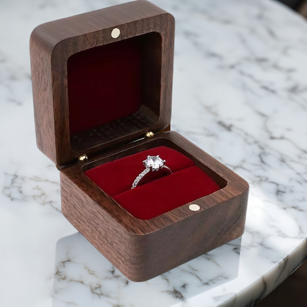 Коробочка для кілець дерев'яна ювелірна для обручальних кілець весілля та пропонування руки та серця
