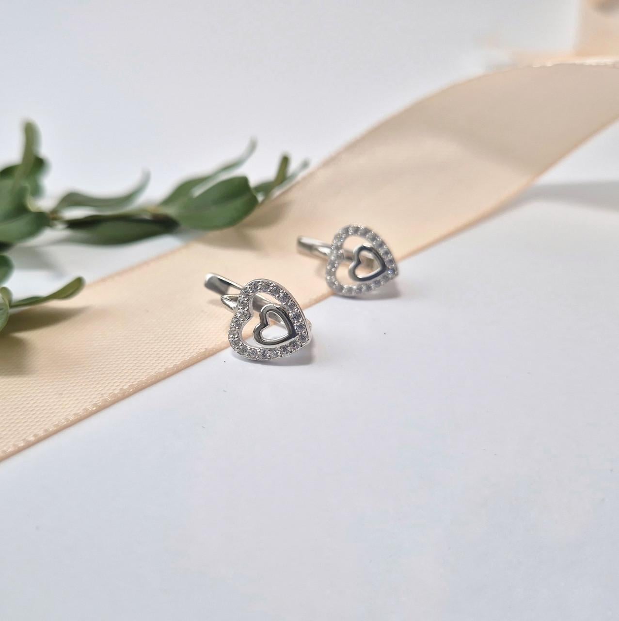 Сережки серце в білих каменях срібло 925 проби родоване 2,70 г (5212р) - фото 6