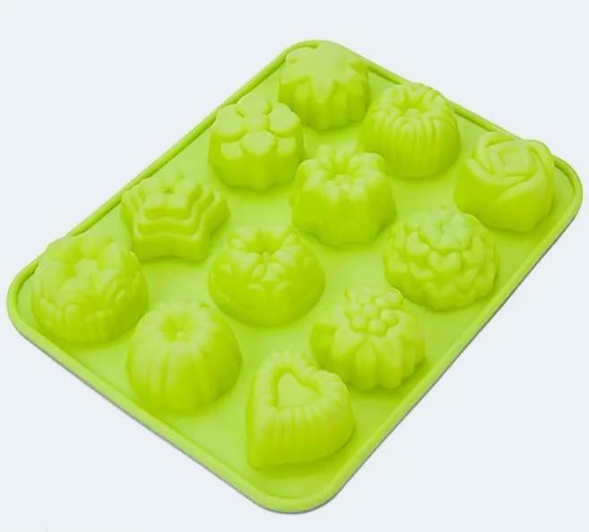 Форма силиконовая Цветы 12 яч. 21,5х16х2,5 см Ø 4,3 см 1 шт. Салатовый (ХК1216ф11)