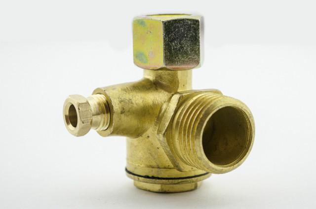 Клапан обратный с гайкой для компрессора (2297)