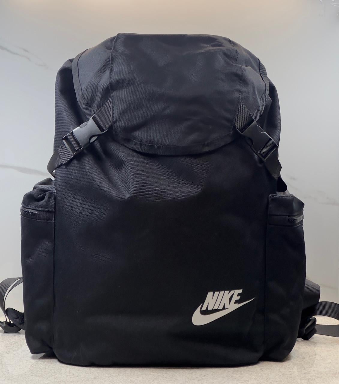 Рюкзак Nike Heritage городской с клапаном 26 л.