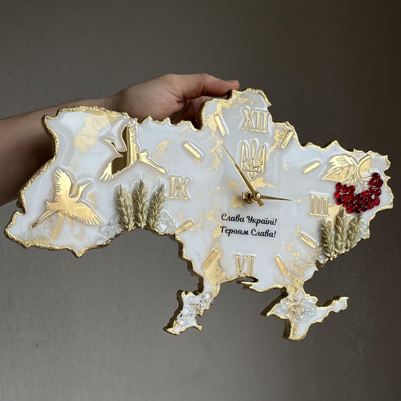 Часы настенные из эпоксидной смолы Карта Украины 70х45 см